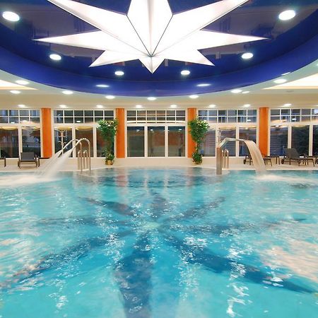 Ensana Hvezda - Imperial - Neapol Otel Mariánské Lázně Dış mekan fotoğraf