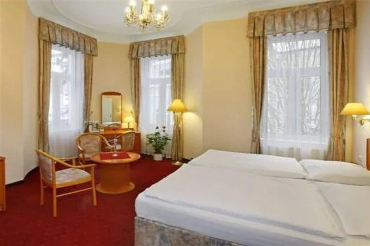 Ensana Hvezda - Imperial - Neapol Otel Mariánské Lázně Dış mekan fotoğraf
