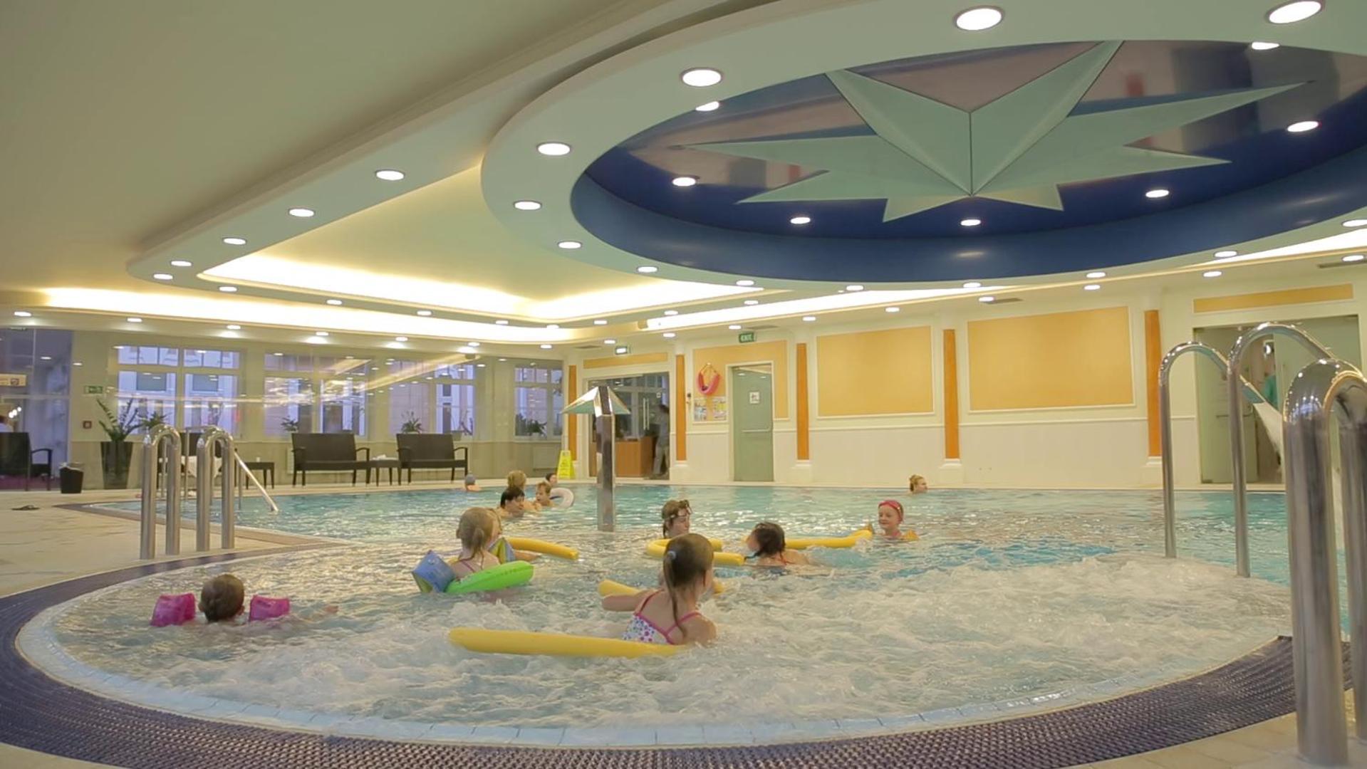 Ensana Hvezda - Imperial - Neapol Otel Mariánské Lázně Dış mekan fotoğraf