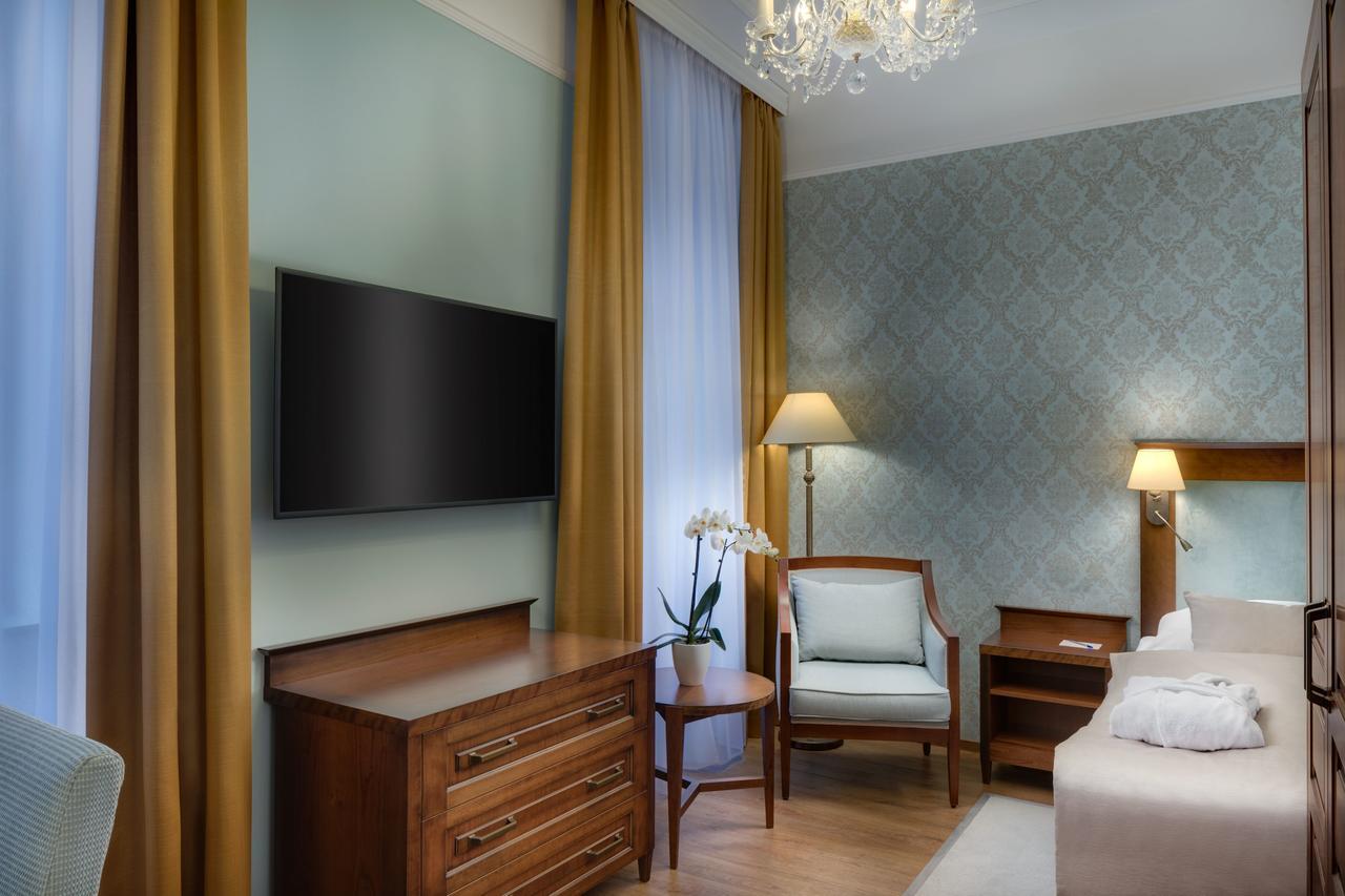 Ensana Hvezda - Imperial - Neapol Otel Mariánské Lázně Dış mekan fotoğraf